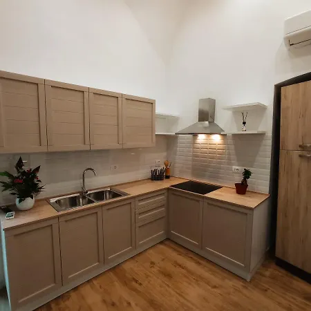 Couette-café Elifani Marina