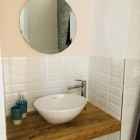 Elifani Marina לינה וארוחת בוקר 4*